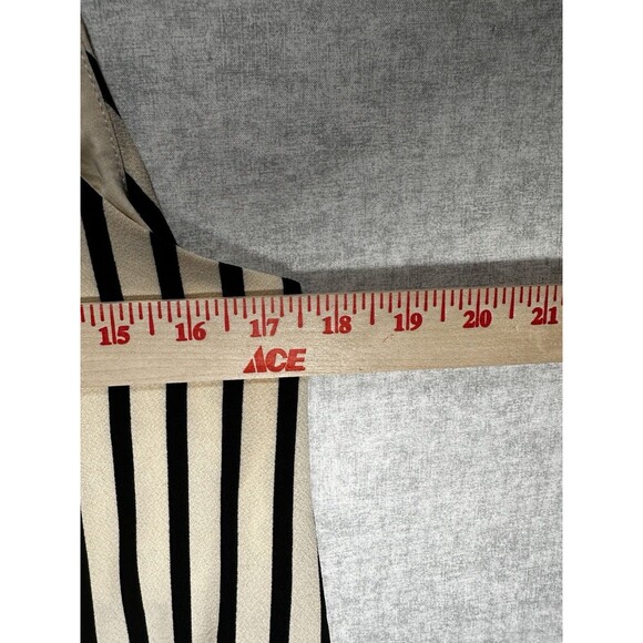 H&M Black and Off White Striped Casual Lightweight Camisole Tank Top Size Small - Picture 3 of 6